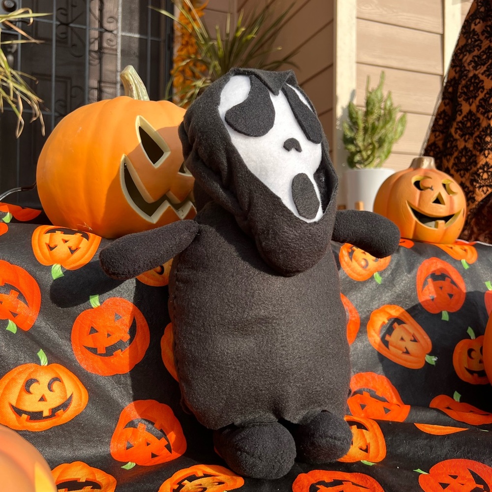 Ghostface Killer plushie 🔪💀